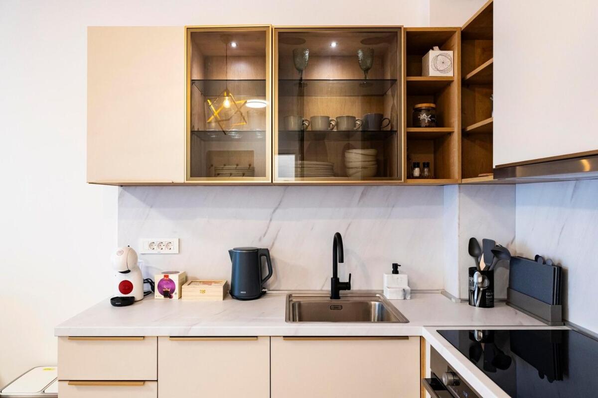 Arena Luxe Retreat, FREE Parking