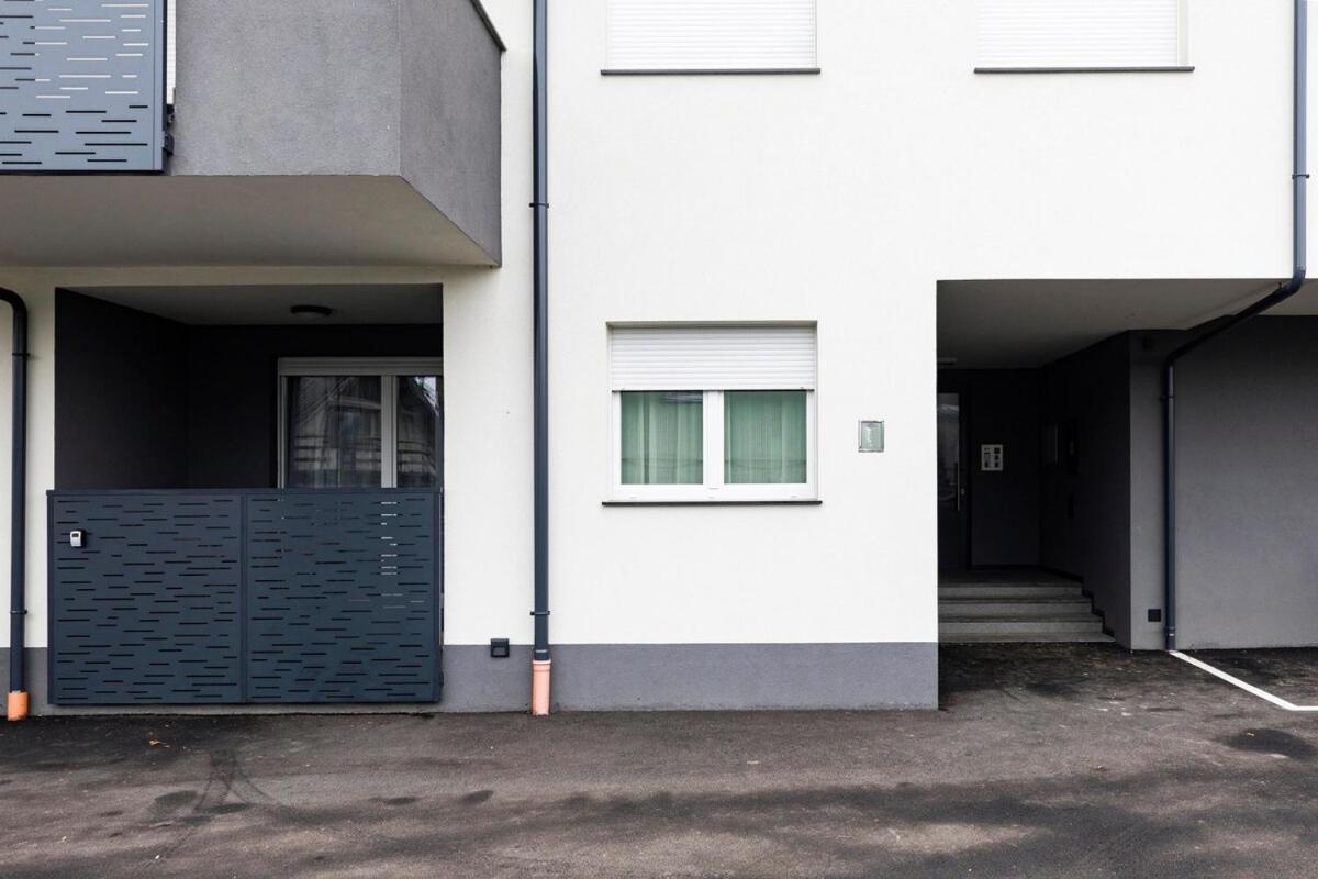 Arena Luxe Retreat, FREE Parking