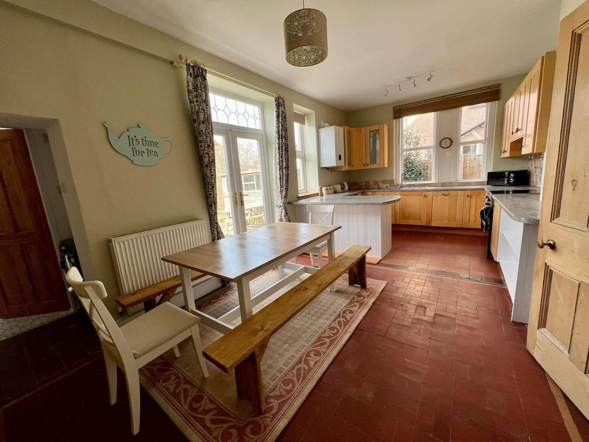 The 100 House - Llandudno