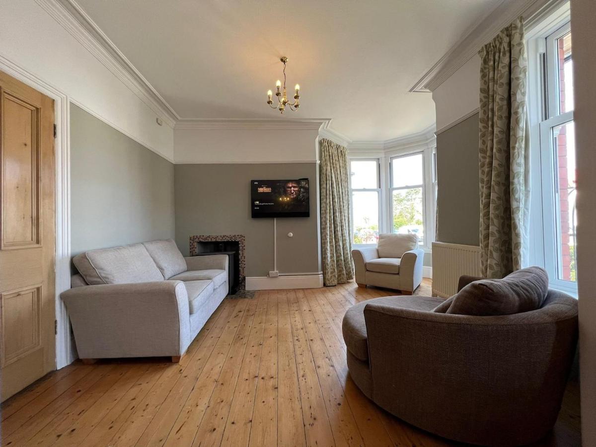 The 100 House - Llandudno