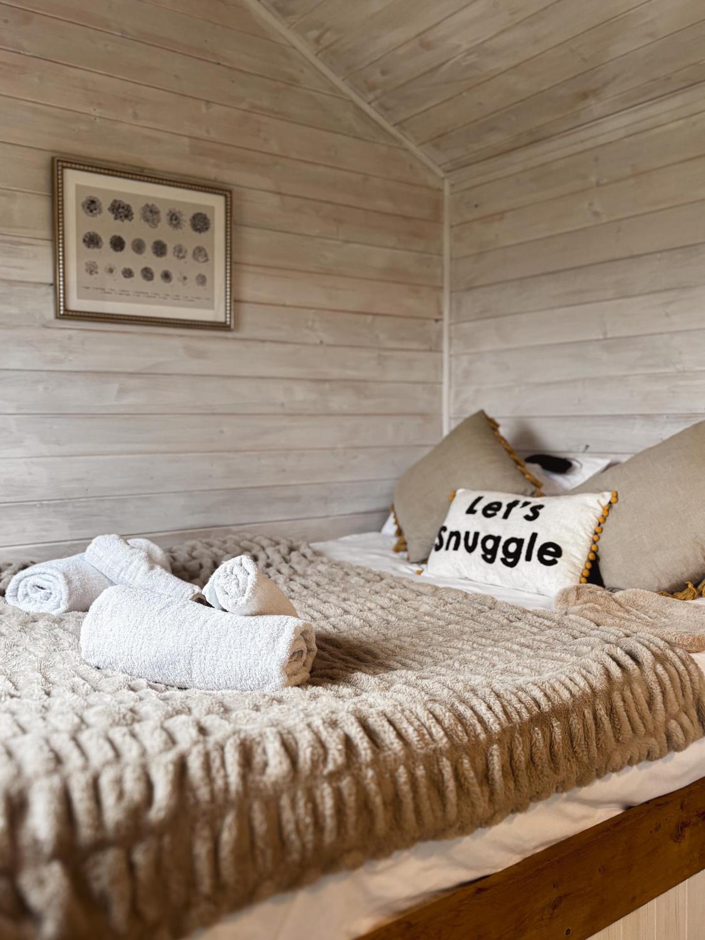 'Swan' Lakeview Lodge