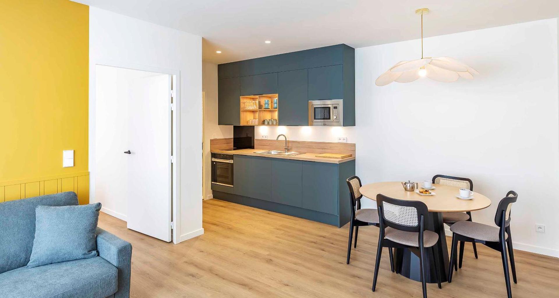 Kitchen or kitchenette