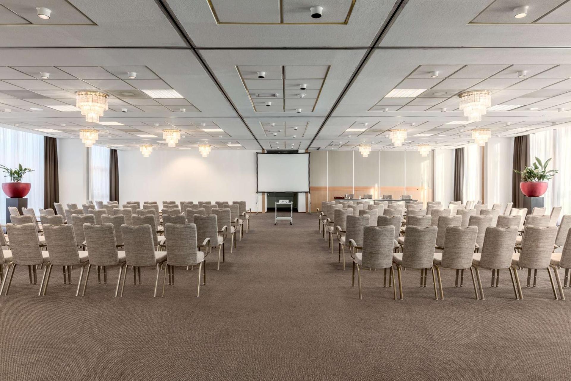 Meeting/conference room