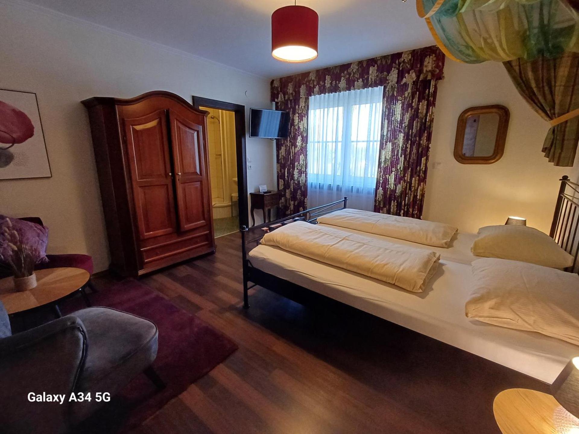 Economy Double Room