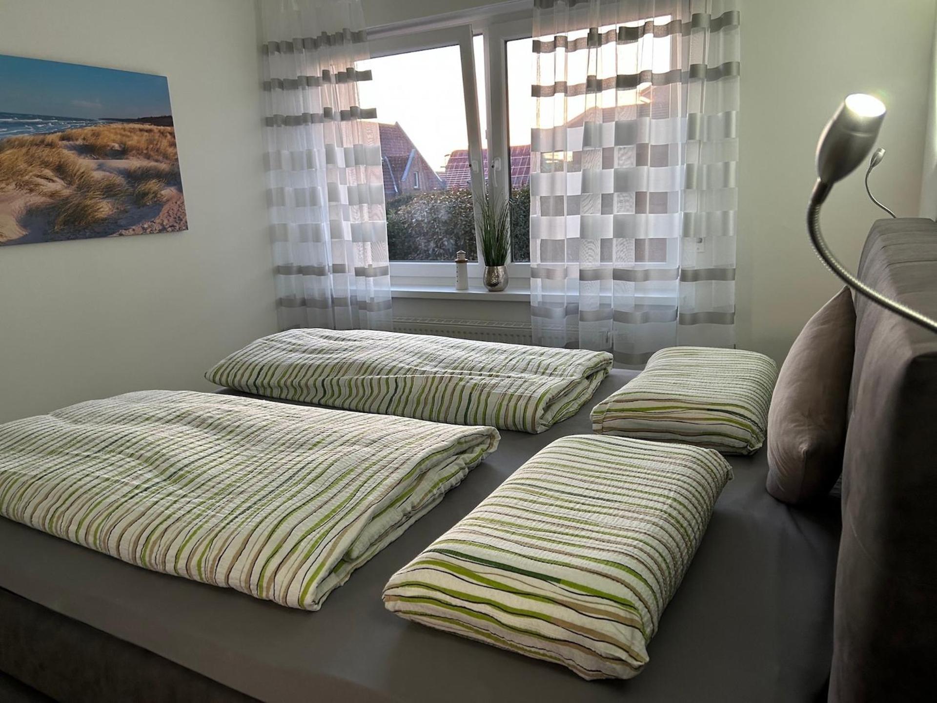 Deichwärts Carolinensiel