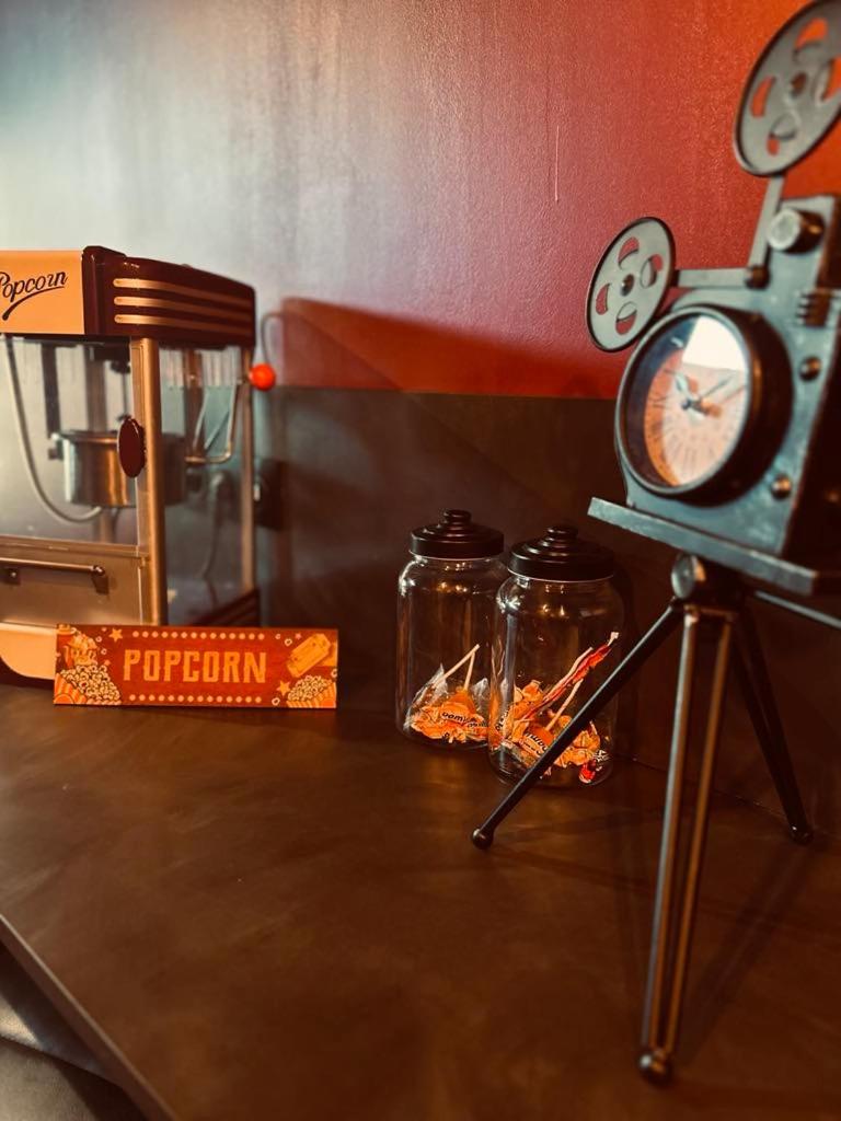 Maison avec salle cinéma privée