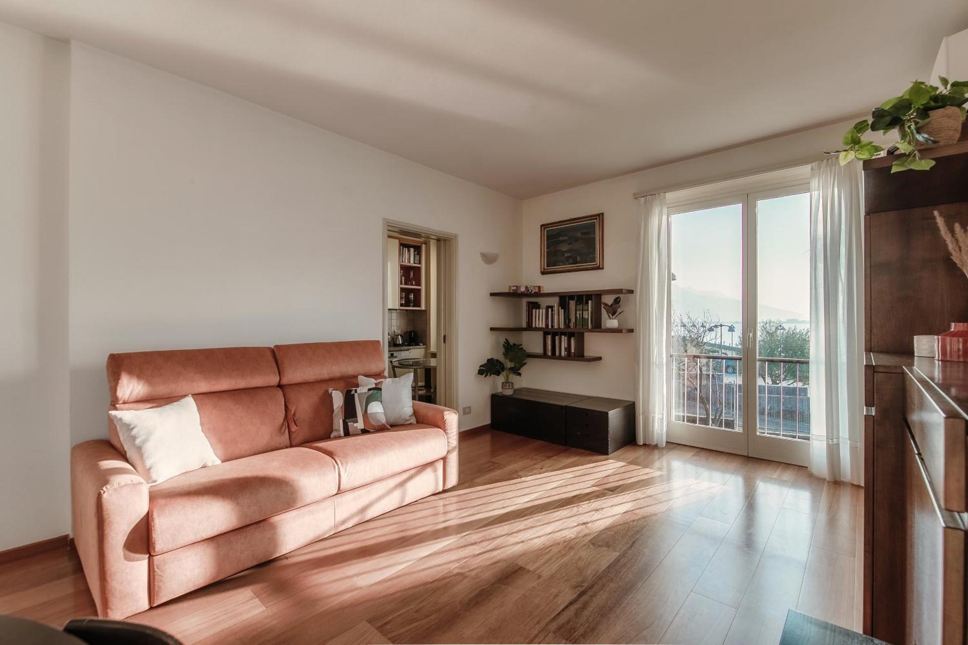 Casa Cotima by Quokka 360 - Lakefront terrace