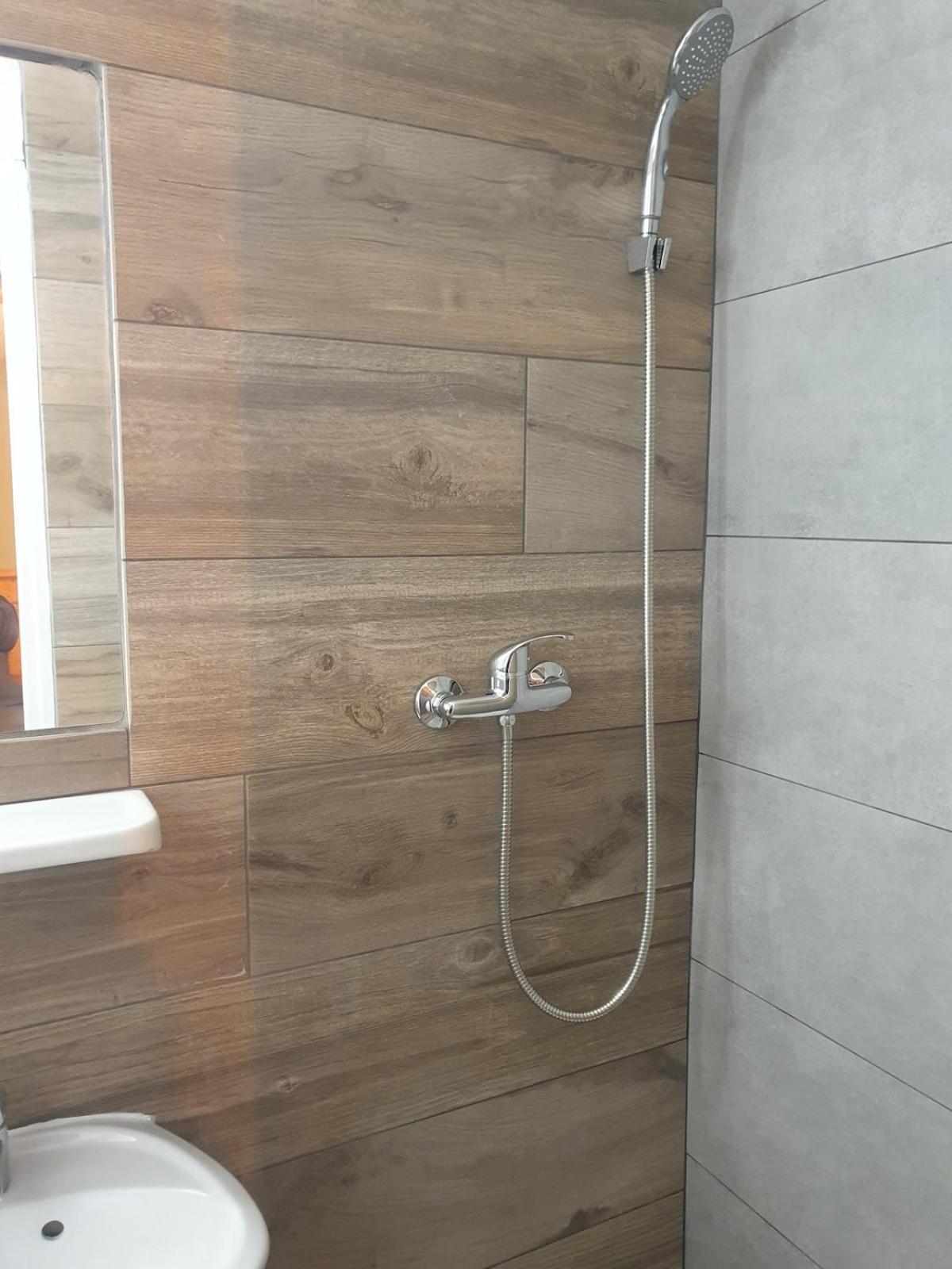 Chalet Jaune La Cachette