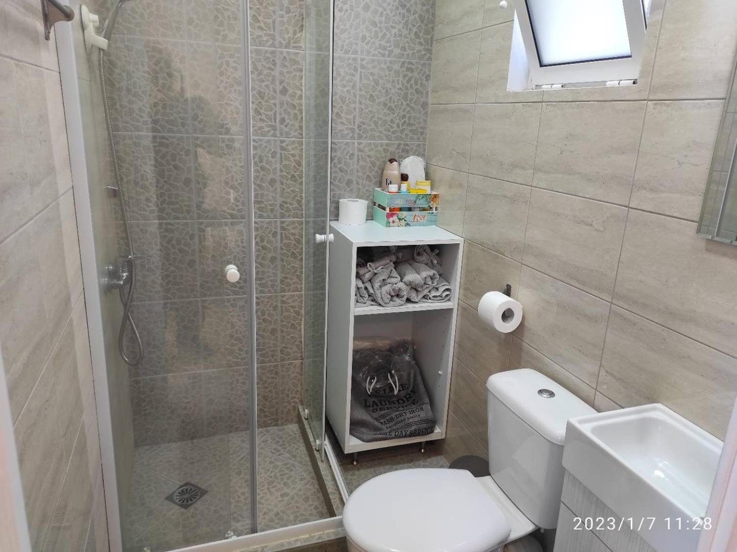 Agriliki Cottage - Amazing View & Nature Escape in Nea Makri