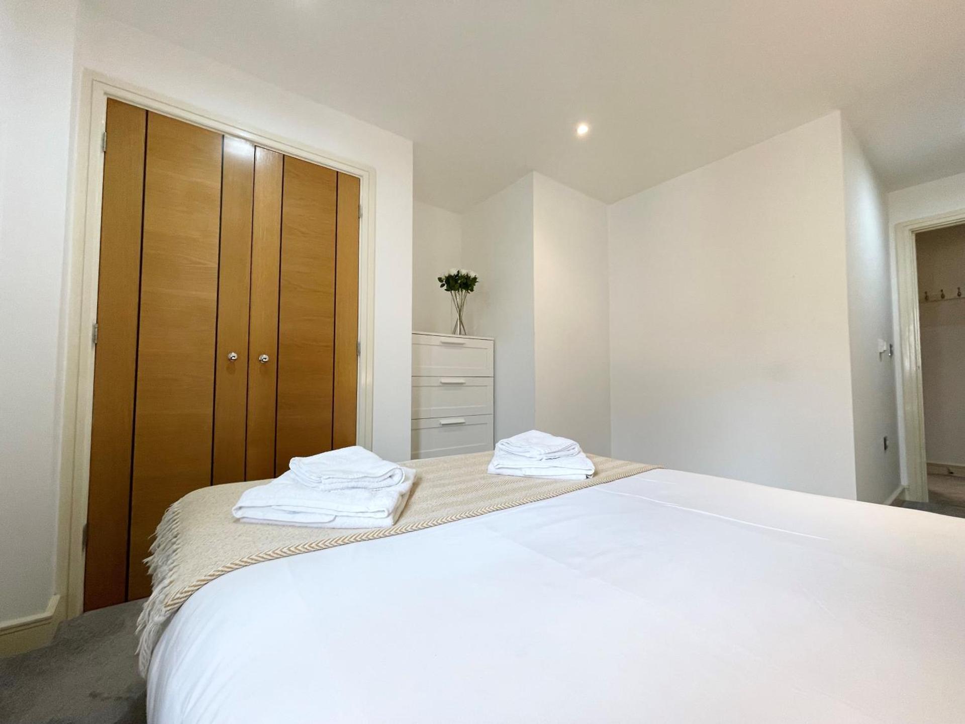 Blue Sky Apartments@ Abbots Yard, Guildford