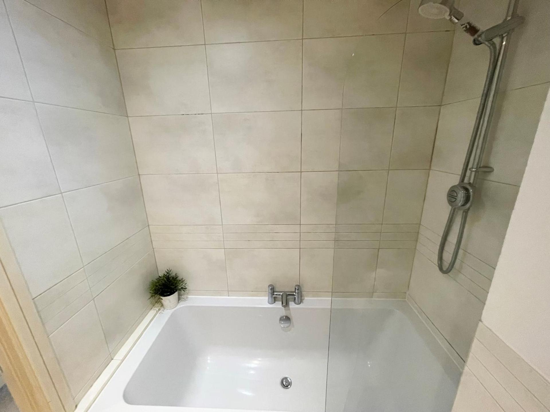 Blue Sky Apartments@ Abbots Yard, Guildford