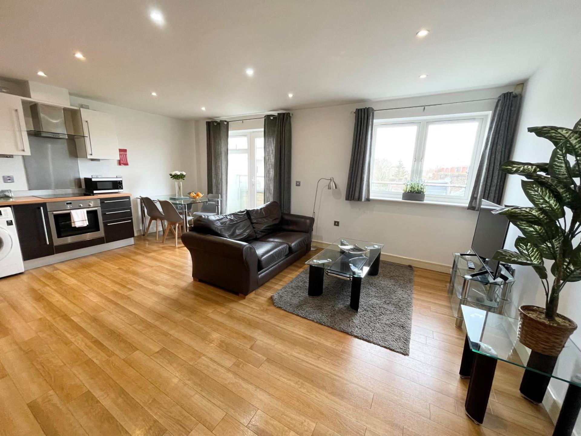 Blue Sky Apartments@ Abbots Yard, Guildford