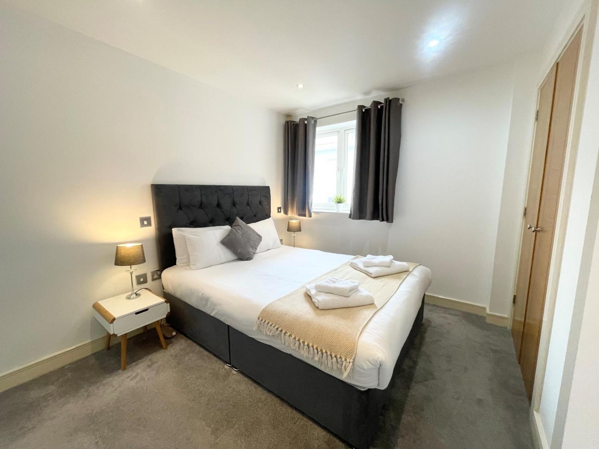 Blue Sky Apartments@ Abbots Yard, Guildford