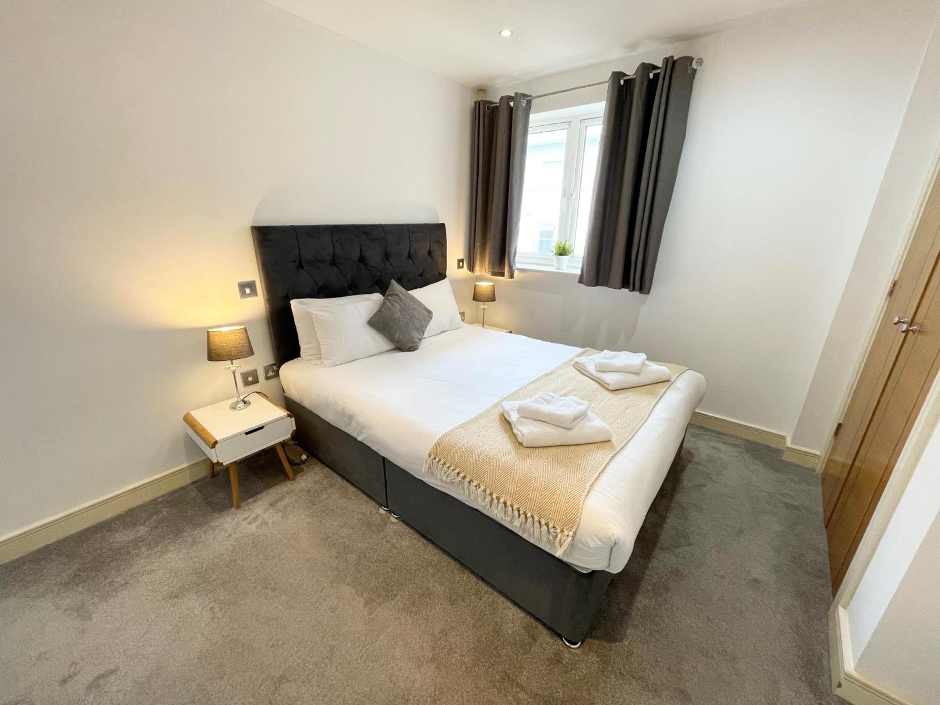 Blue Sky Apartments@ Abbots Yard, Guildford