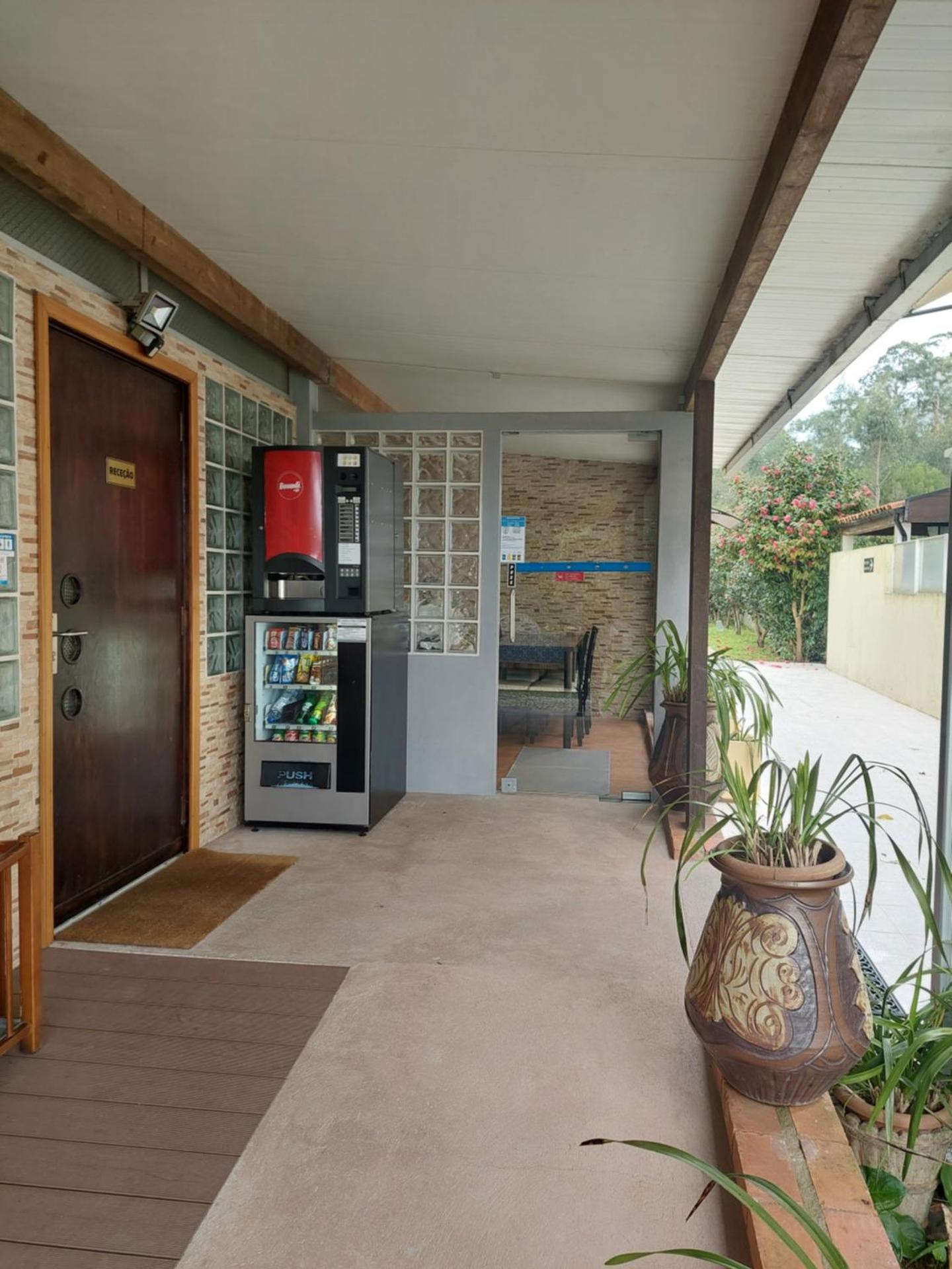 Metro Vilar Suites & Villas