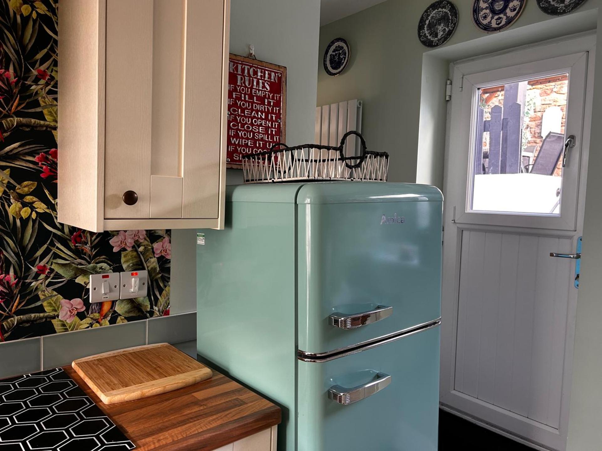 Historical Village Cottage - Pet Friendly