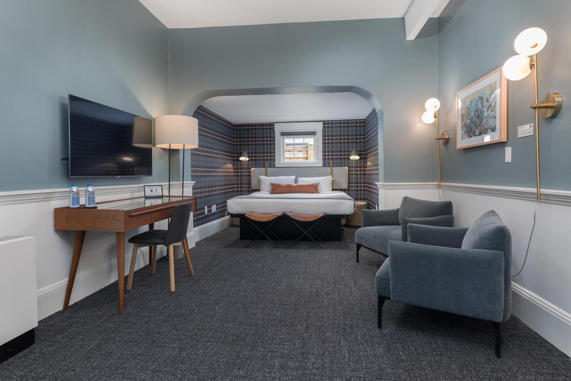 Prentiss House by Thatch