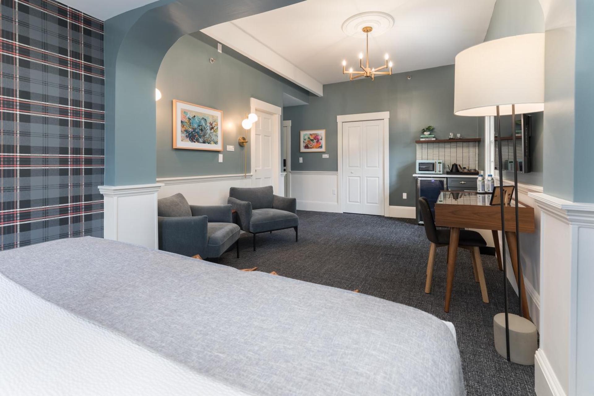 Prentiss House by Thatch