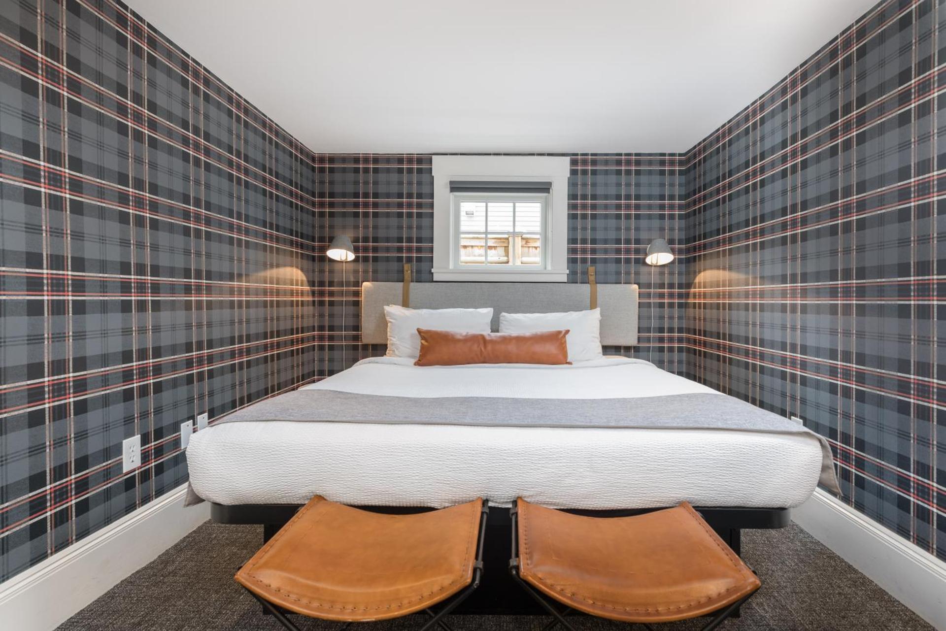 Prentiss House by Thatch