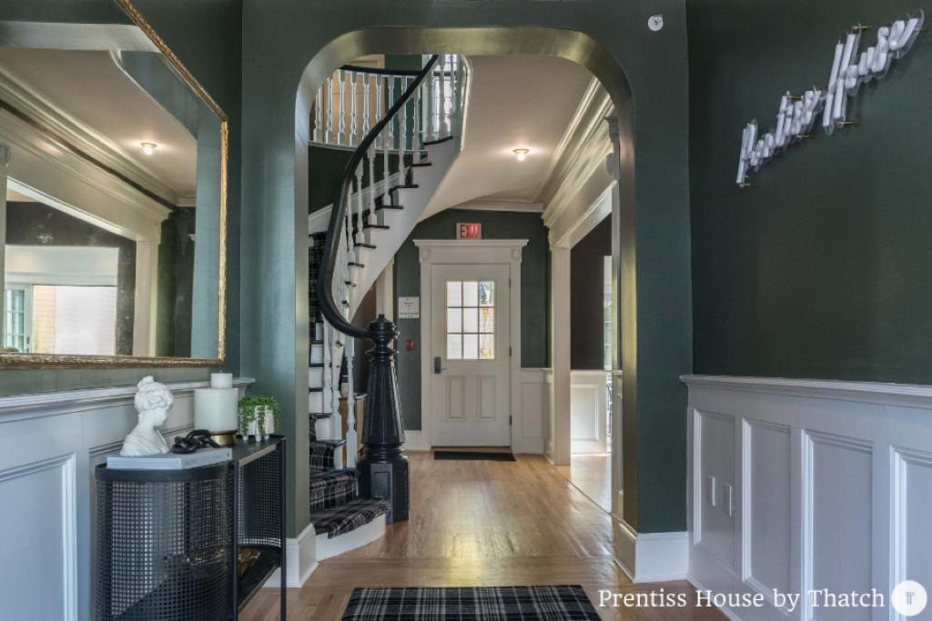 Prentiss House by Thatch