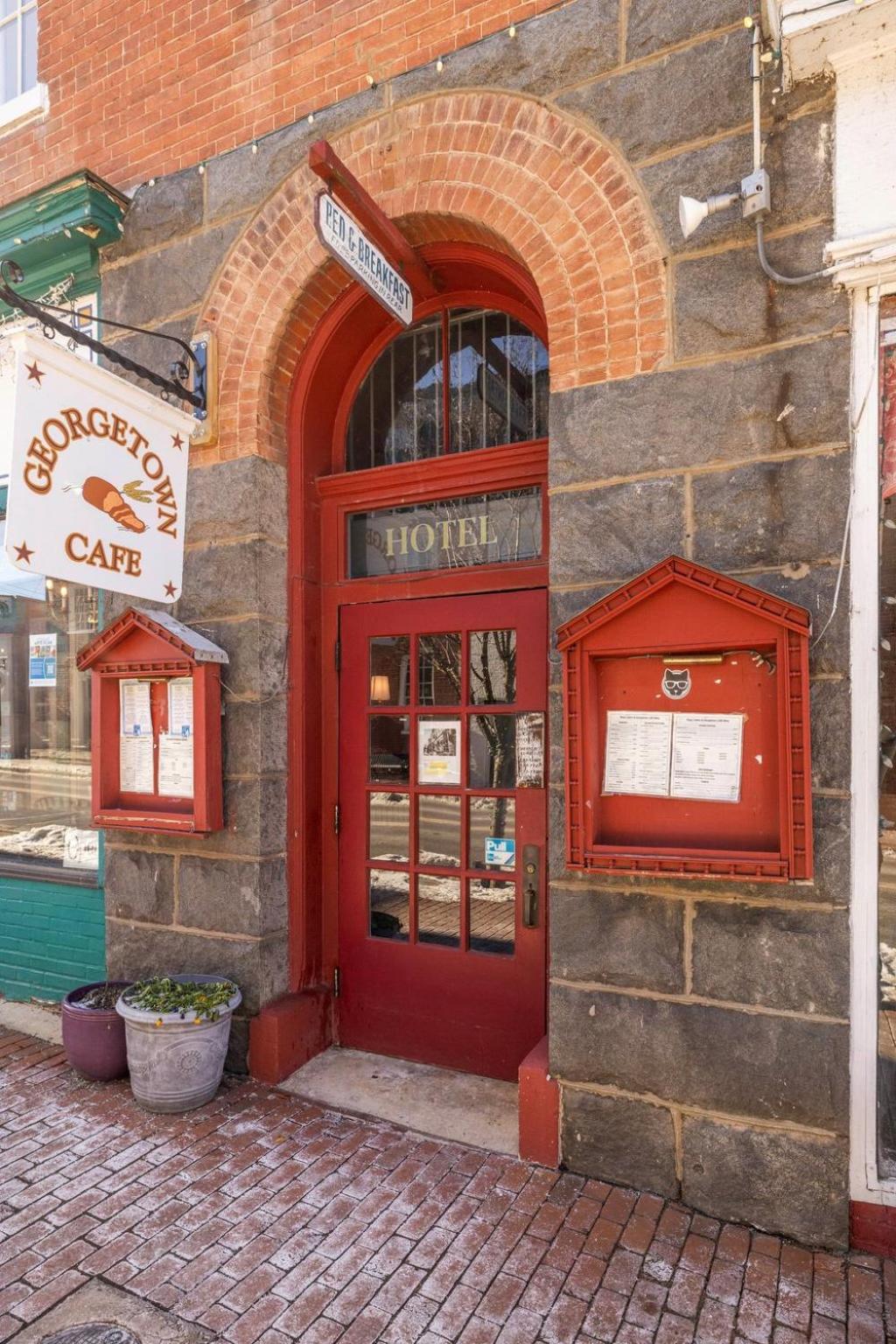 Leesburg Colonial Inn