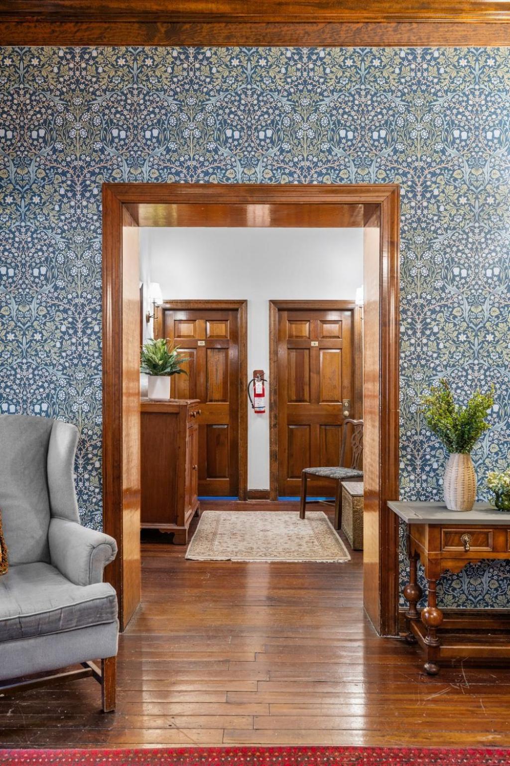 Leesburg Colonial Inn