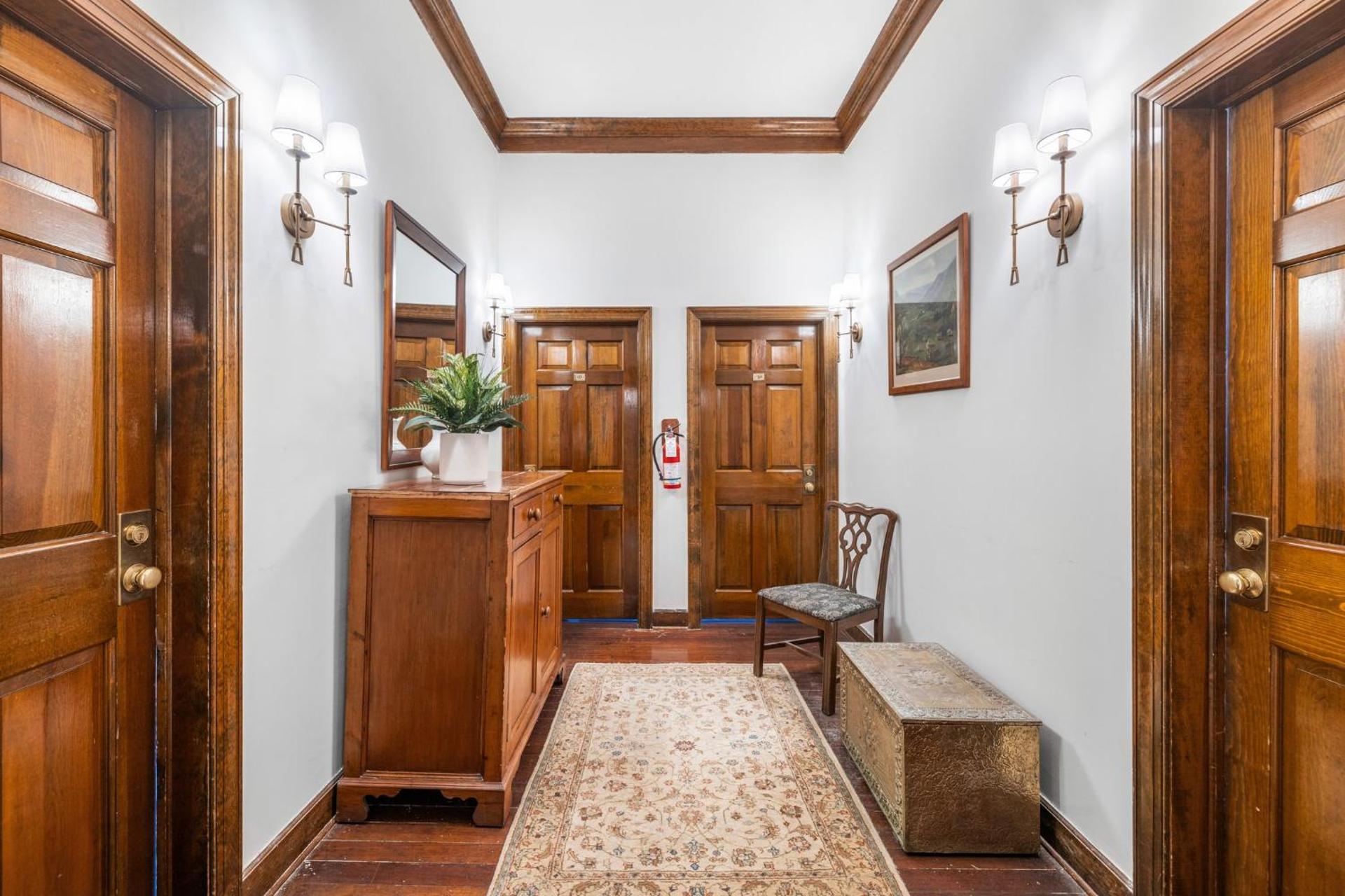 Leesburg Colonial Inn