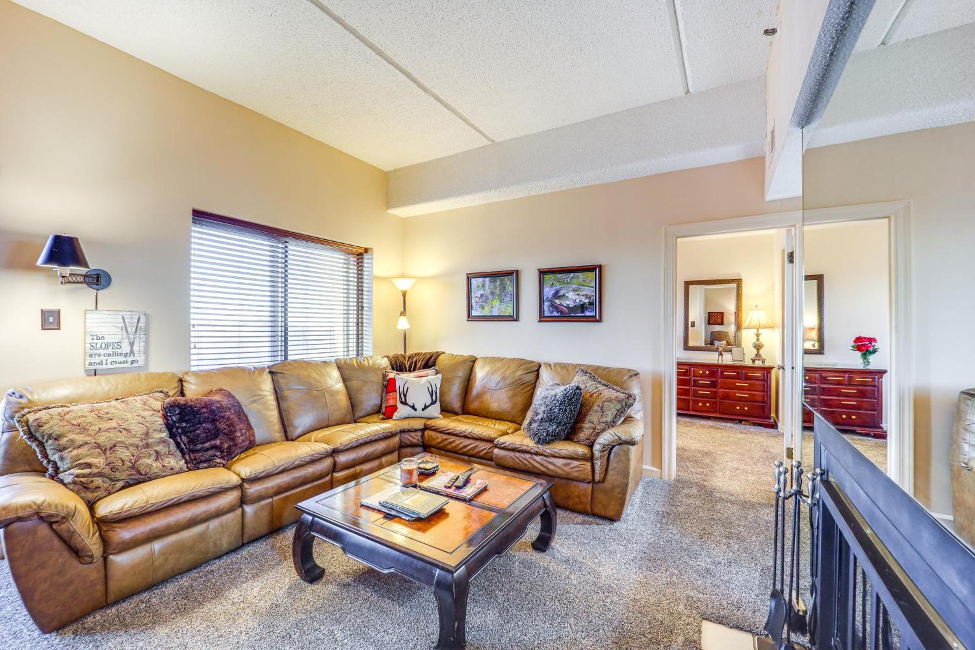 Slope Views and Ski inandout Sugar Mtn Condo with Pool