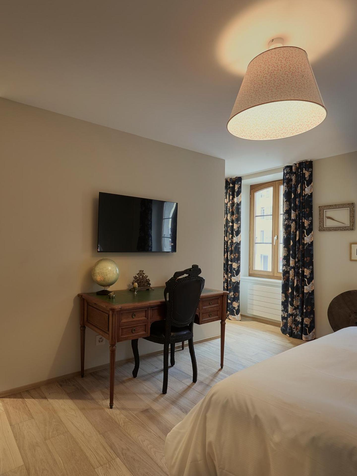 Hôtel Le Bec Bed and Chocolate self check-in