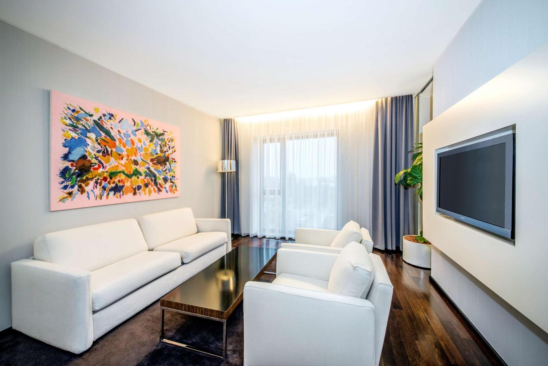 Photo of the whole room