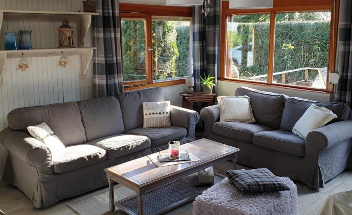 Confortable chalet au calme à l'étang du stock