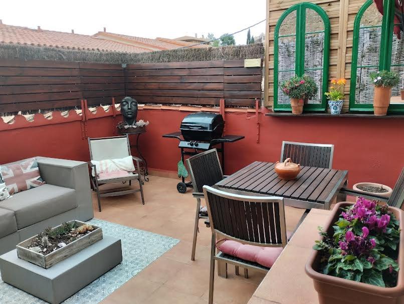 LES LLÚDRIGUES Casa Loft con aire ac y terraza