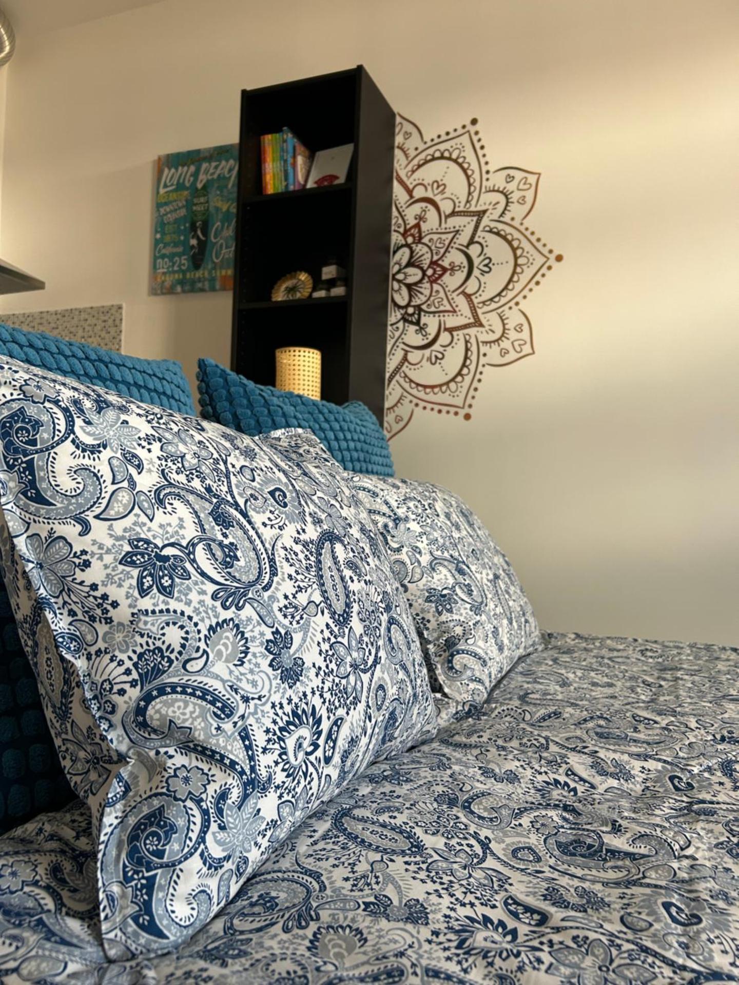 New Studio-Free Parking EVCS