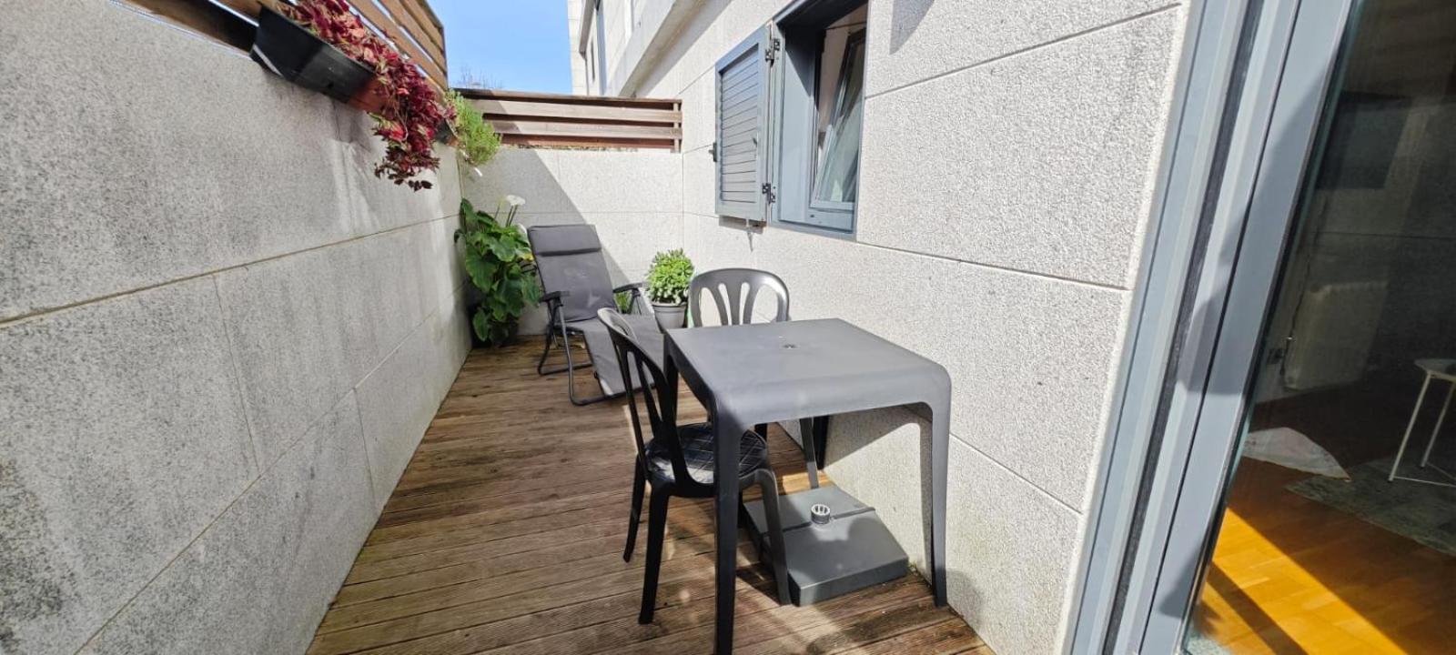 Sabaris, Baiona, apartamento con terraza