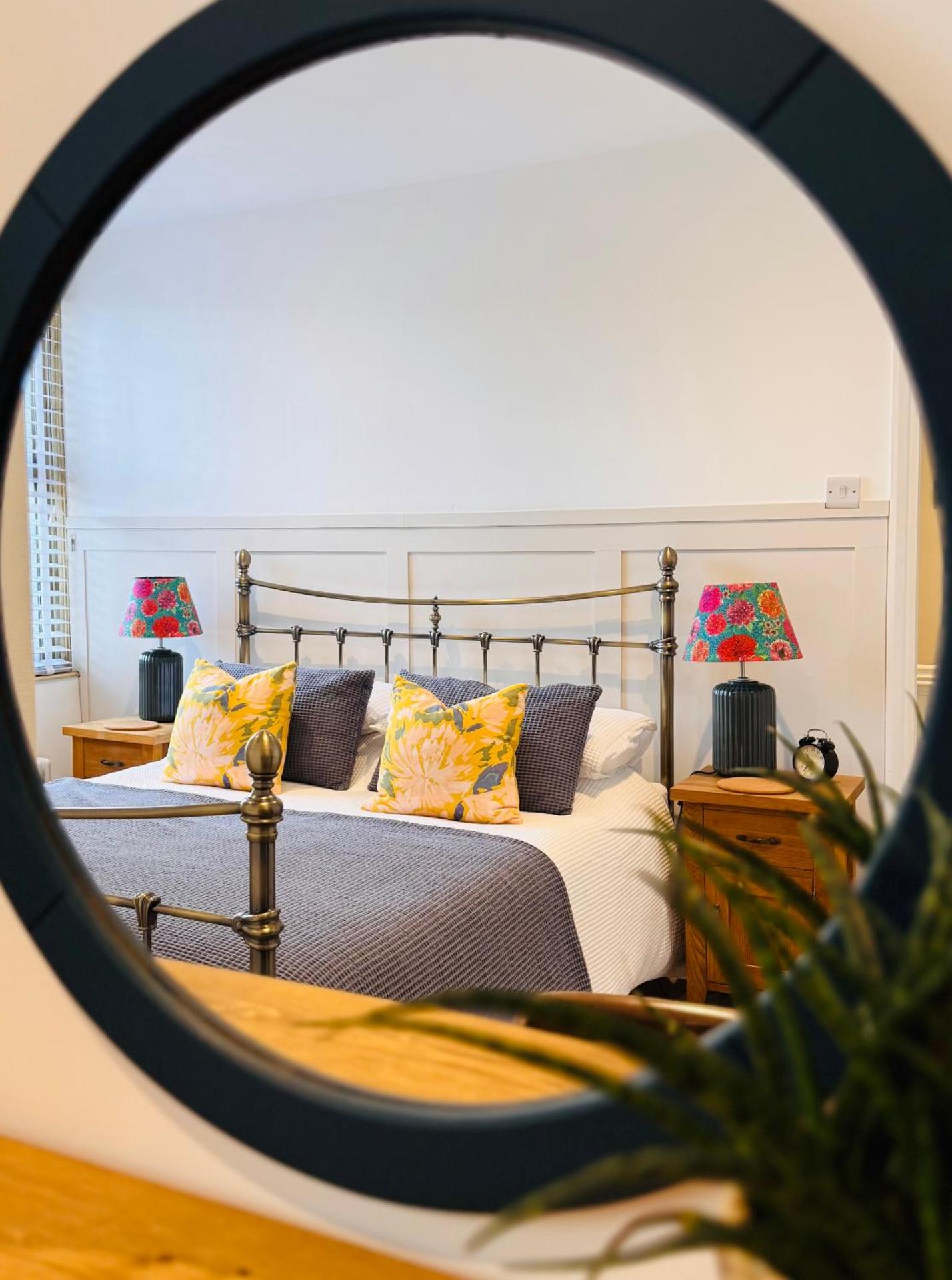 Nine Cooper Lane, Holmfirth