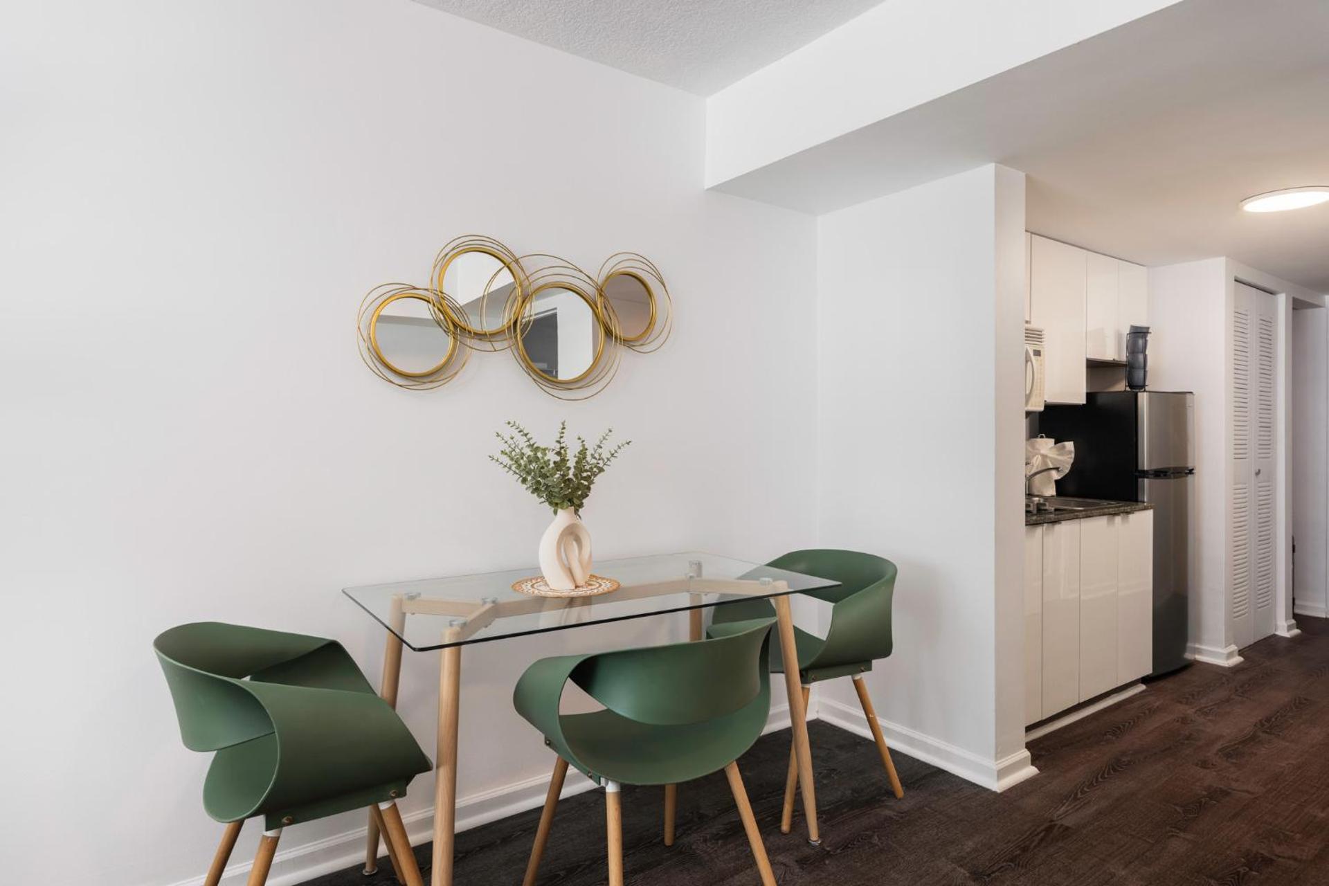 Studios in Brickell with Pool, Gym, free parking and Game Room