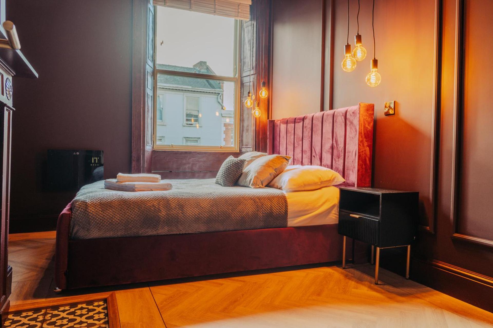 Stunning Town Centre Apartments with Spa facilities