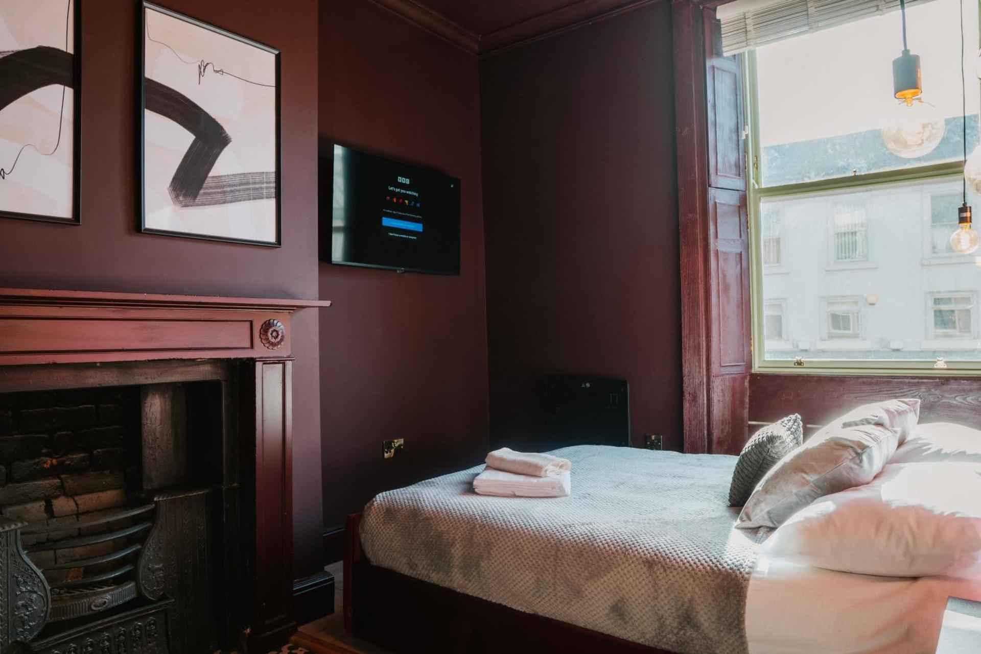 Stunning Town Centre Apartments with Spa facilities