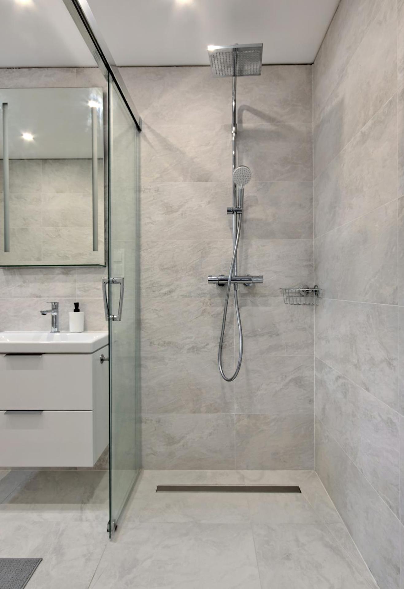 Sea Breeze Apartments by Platinium Lofts