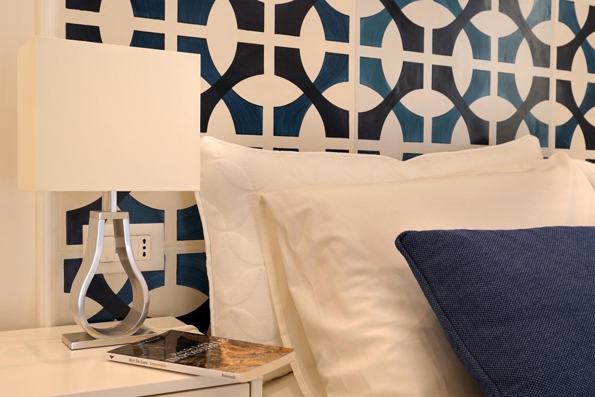 MARILISE - La maison blue private garden & terrace