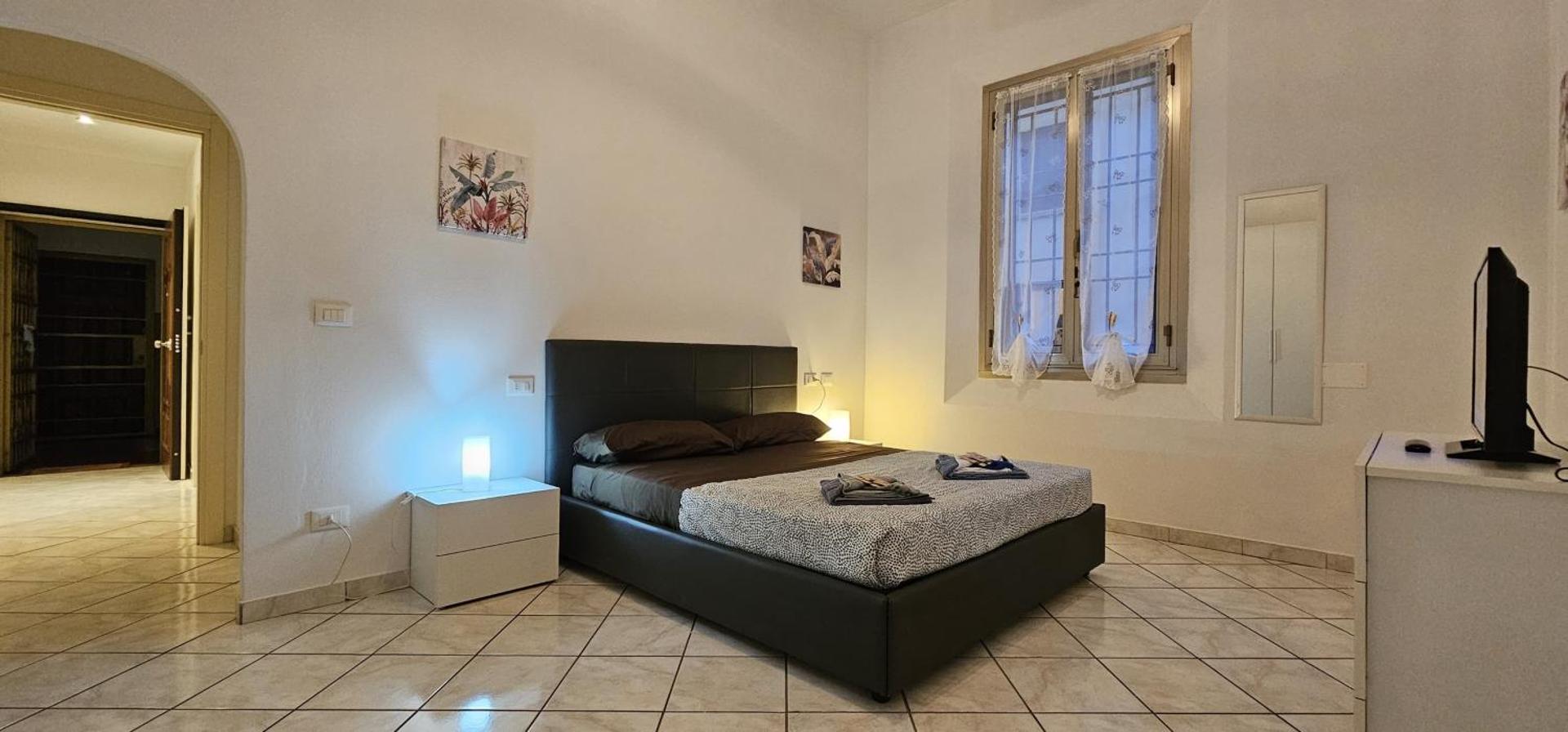 LUXURY STATION APARTMENT