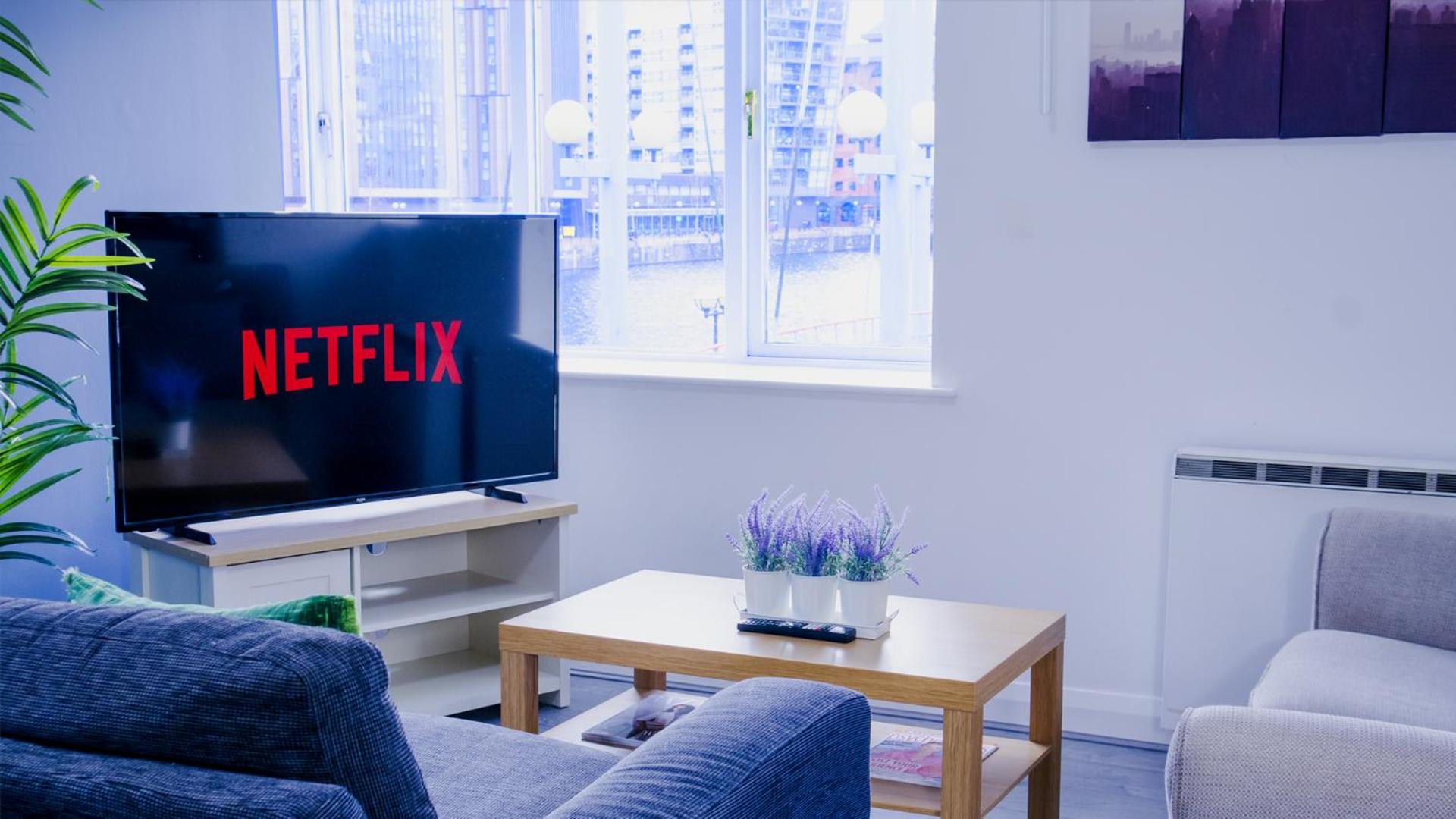 Great 2Bed Apt in Salford Quays With Water View