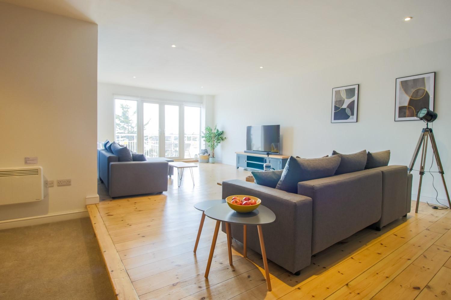 Communal lounge/ TV room