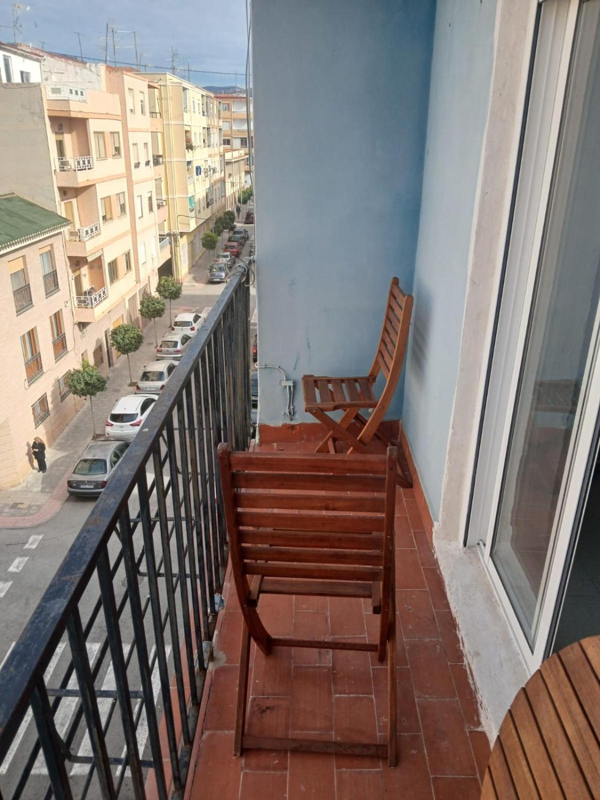 Se alquila habitaciones en piso Compartido SIn ASCENSOR ELDA