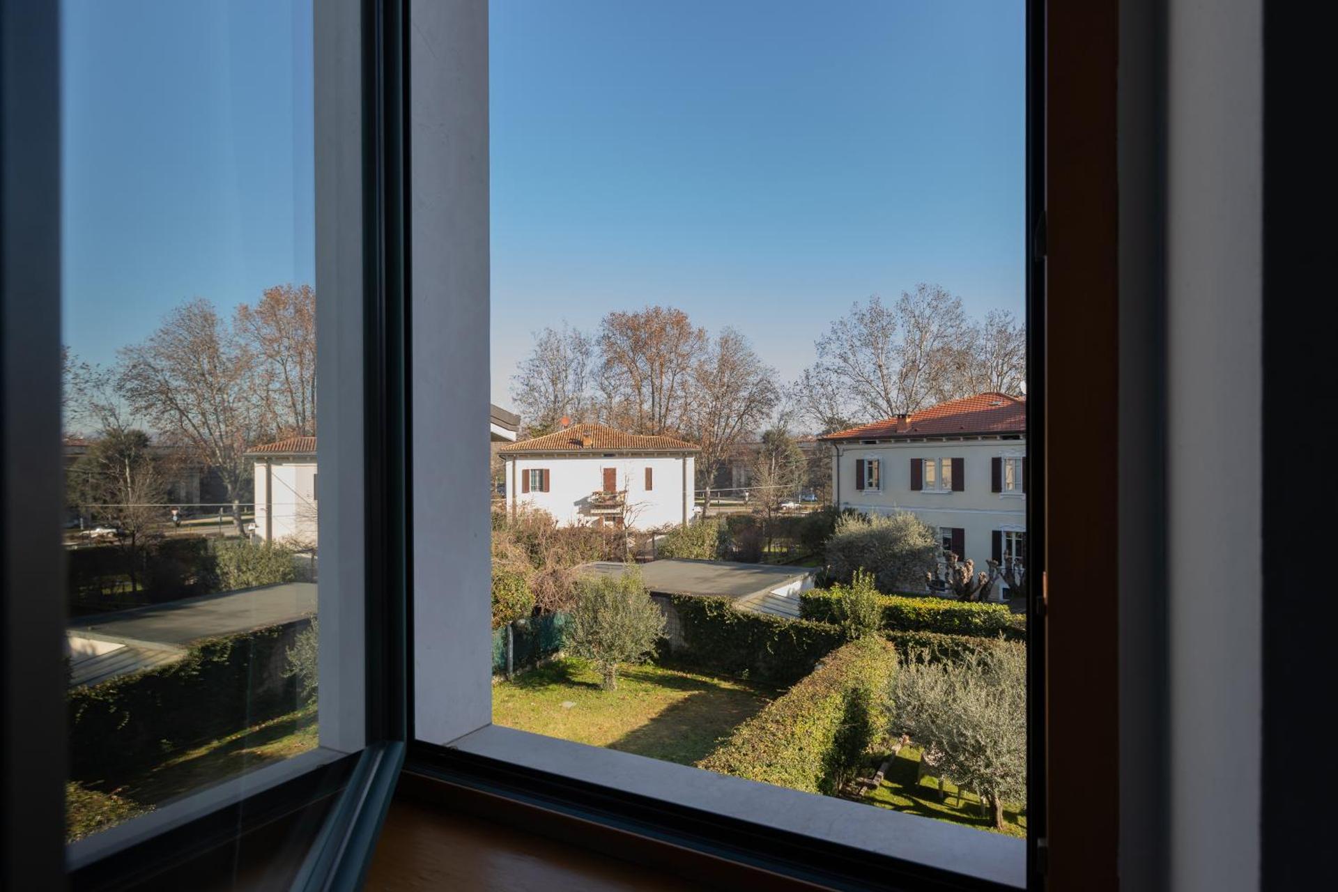 Inner courtyard view