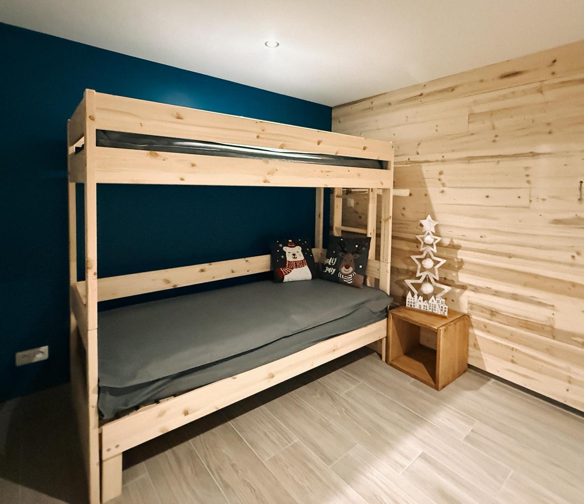 Apartment with Garden View