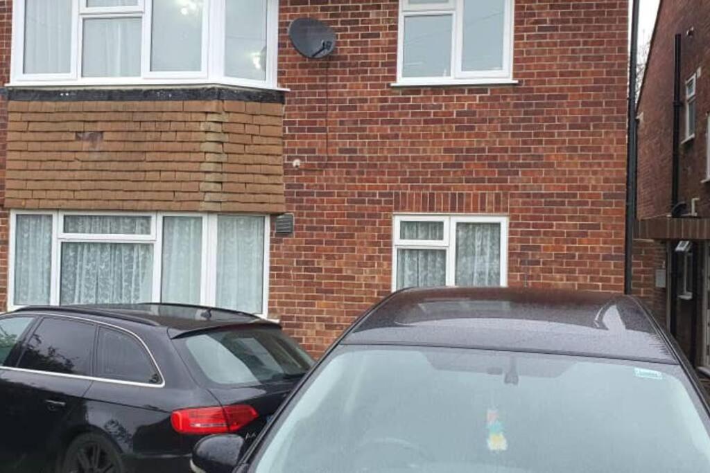 Exquisite and Modern 2 bed Maisonette