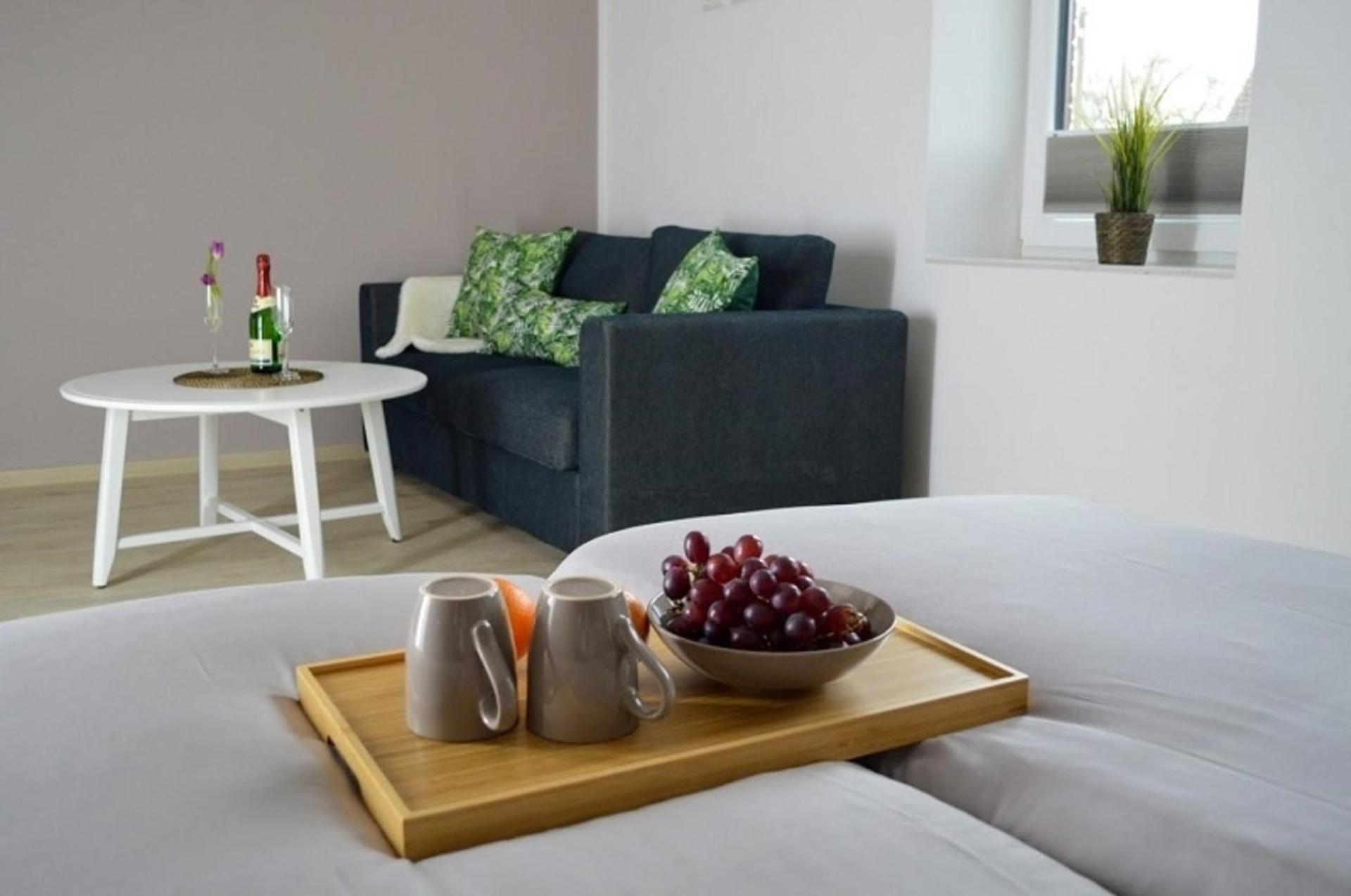 Traumkrone Ferienwohnungen - Wiesengrün