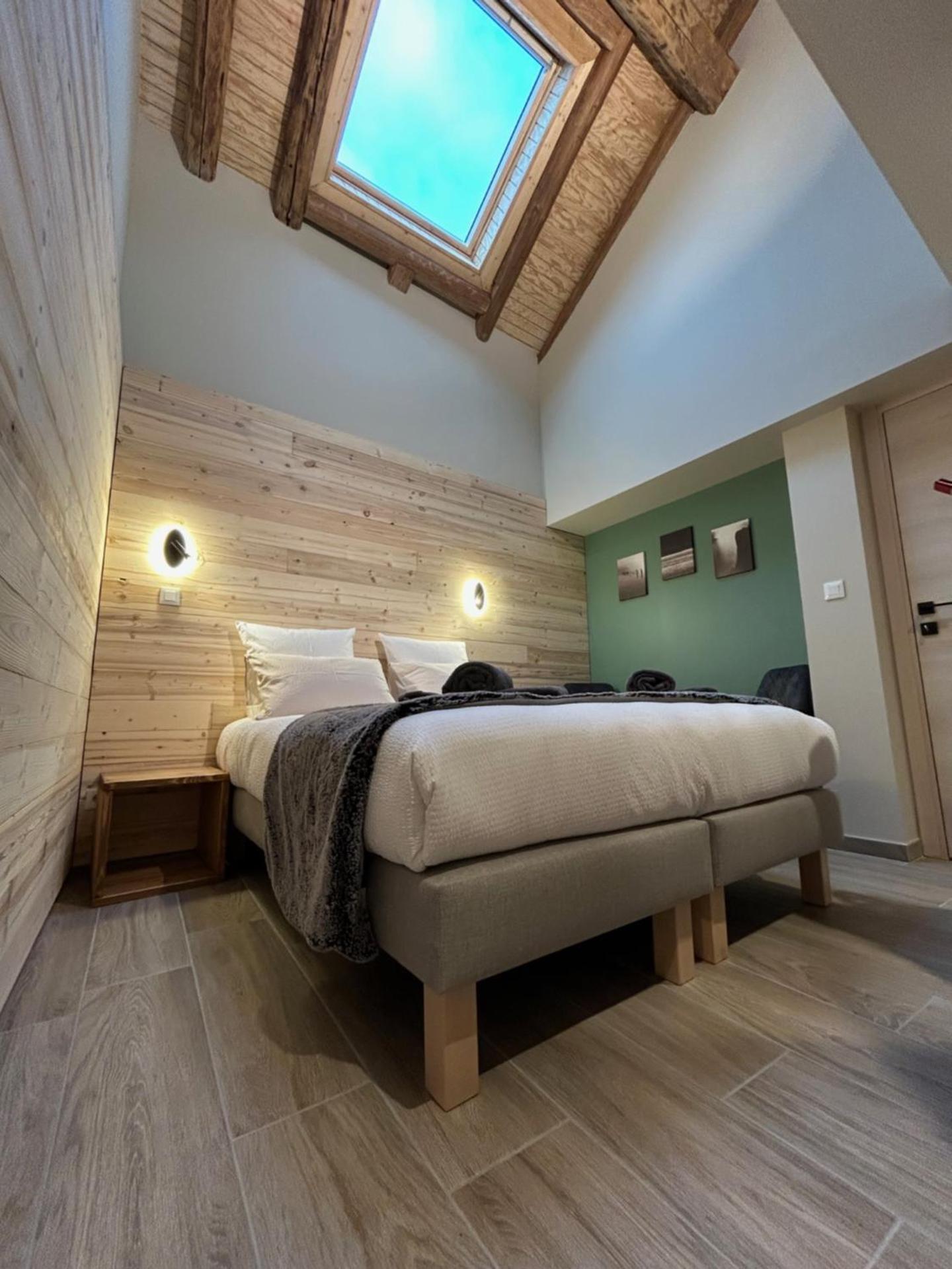 Three-Bedroom Apartment with Balcony