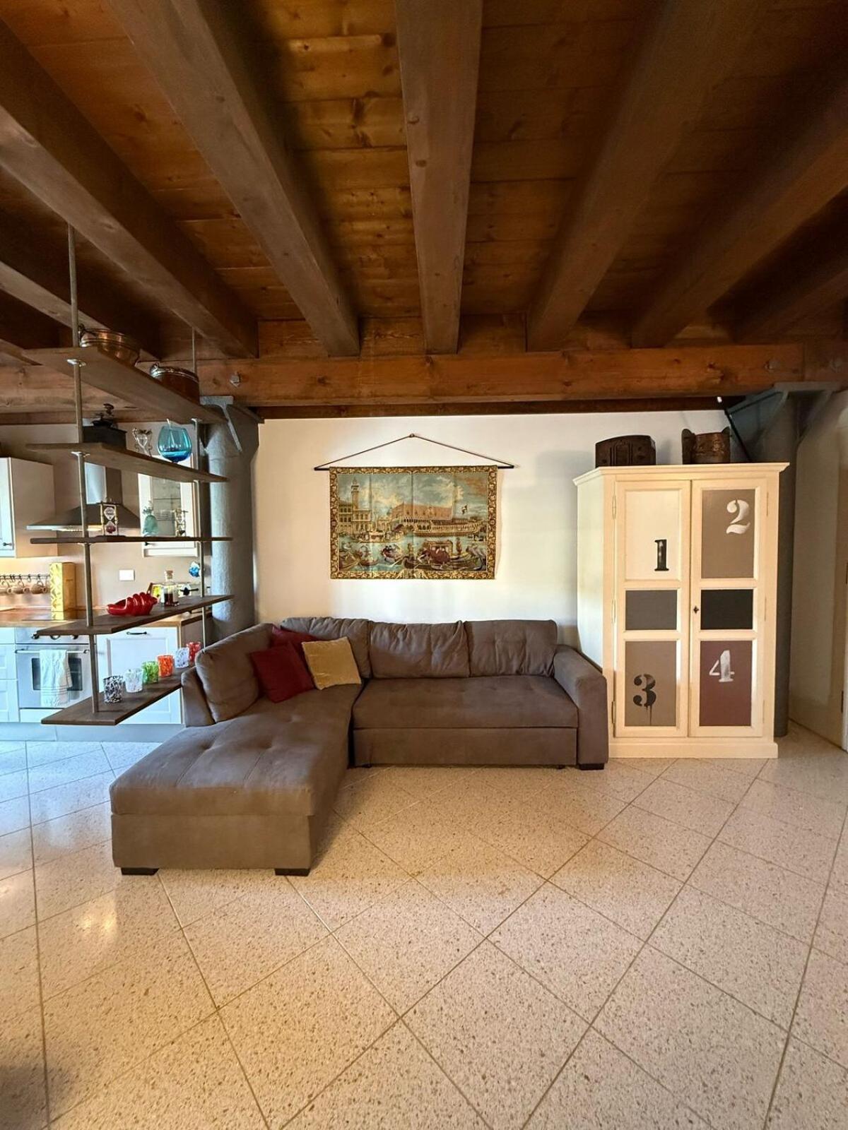 Molino Stucky Chimera - Canal View